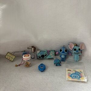 Set of 8 STITCH Assorted Keychains Charms Tsum Sticker Light Disney Japan